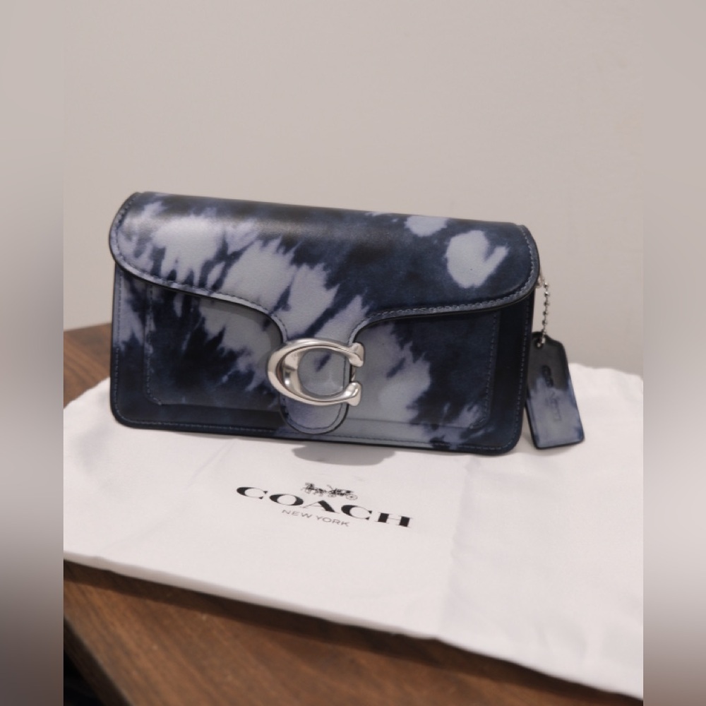 🚨 COACH TIE-DYE TABBY 20 SHOULDER BAG